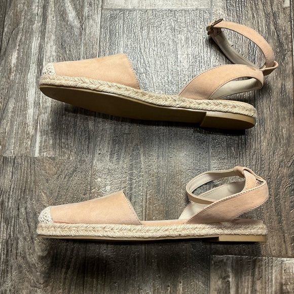New Banana Republic Banana Republic Beige Espadrille Flats Size 8.5 - Picture 4 of 11